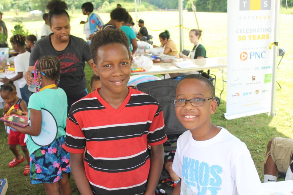2-boys-smiling-1024x683